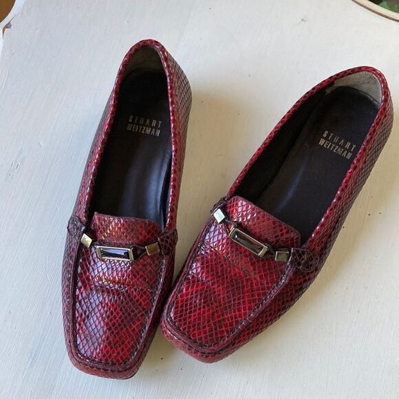 Stuart Weitzman Hazel Snakeskin Deep Red Embossed Leather Driving Loafers Sz 5 - Picture 3 of 16